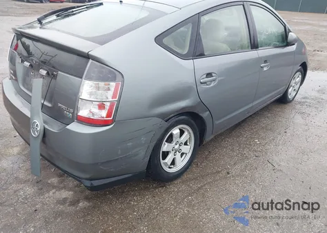 2005 Toyota Prius from USA, damaged, VIN JTDKB20U153035380
